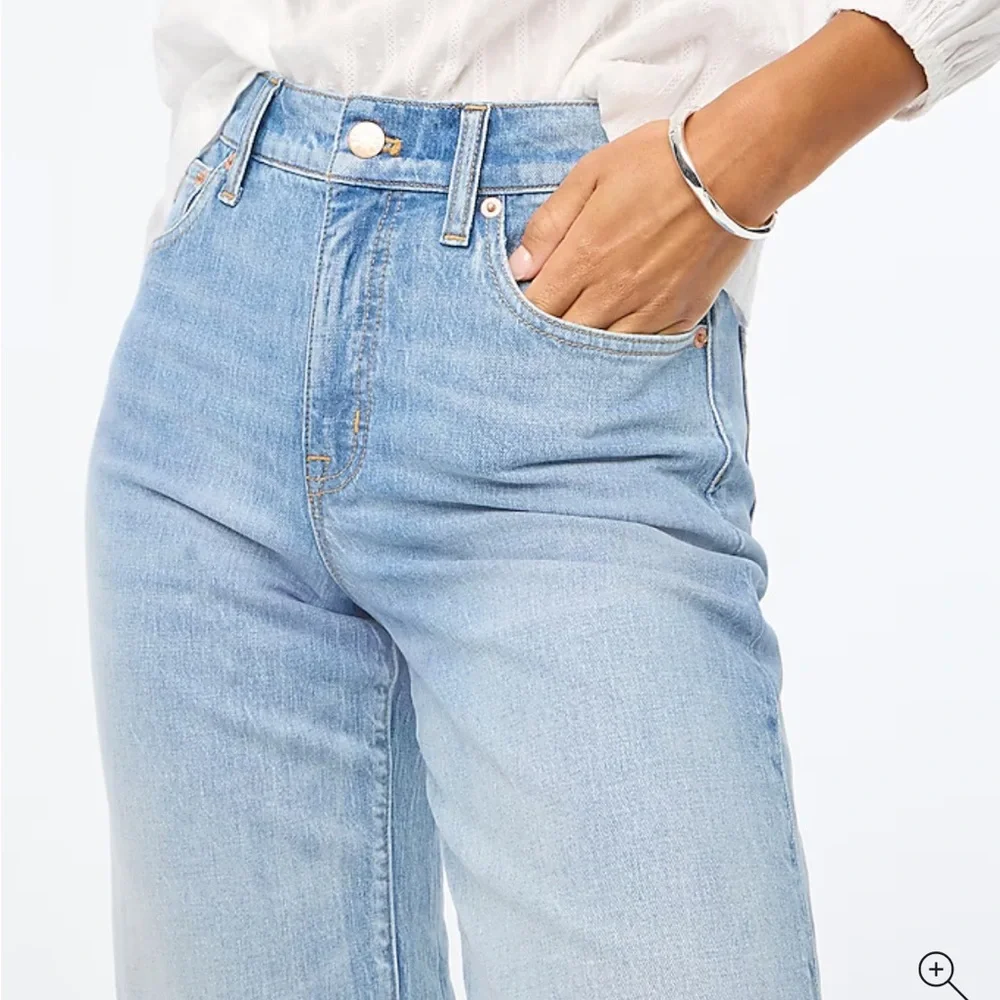 JCrew Factory Wide Leg Cropped Jeans in All-Day Stretch, Raw Hem, Size 29 (8) - Picture 4 of 7